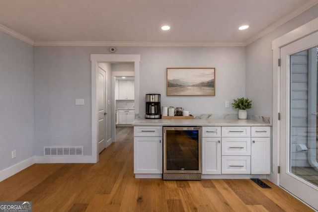 330 London Dale, Woodstock, GA 30189