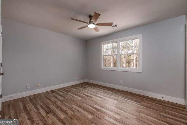 330 London Dale, Woodstock, GA 30189