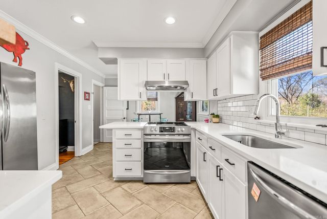 706 N Polk, Little Rock, AR 72205