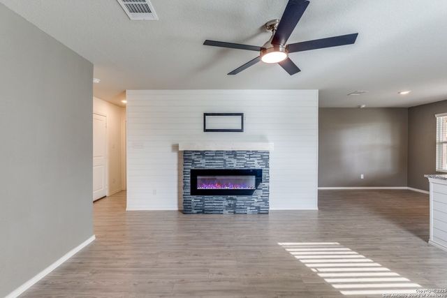 10535 HAMMOCK HL, Converse, TX 78109