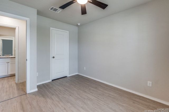 10535 HAMMOCK HL, Converse, TX 78109