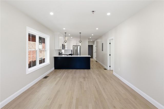 35 Mount Pleasant Avenue, Providence, RI 02908