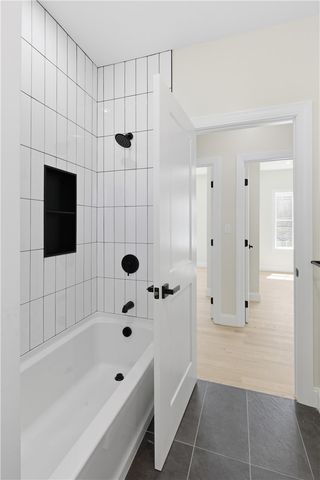 35 Mount Pleasant Avenue, Providence, RI 02908