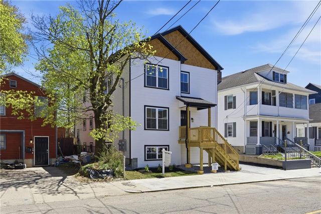 35 Mount Pleasant Avenue, Providence, RI 02908