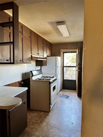 1221 Old Noonday Road, Tyler, TX 75701