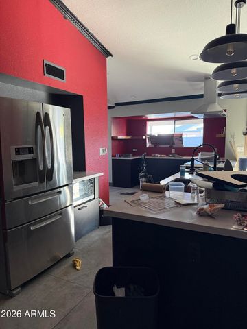 7301 W SWEETWATER Avenue, Peoria, AZ 85381