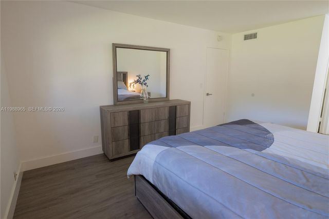 2800 NW 47th Ter 103B, Lauderdale Lakes, FL 33313