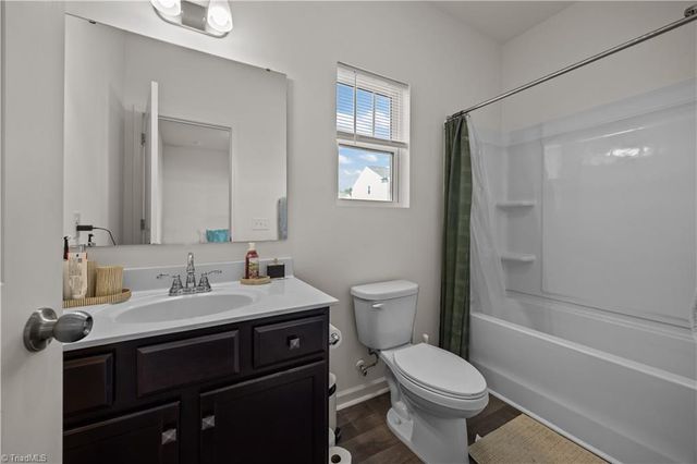 1714 Eagle View Drive, Kernersville, NC 27284