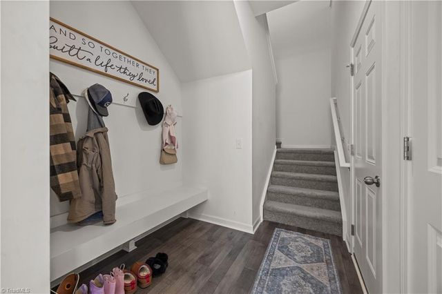 1714 Eagle View Drive, Kernersville, NC 27284