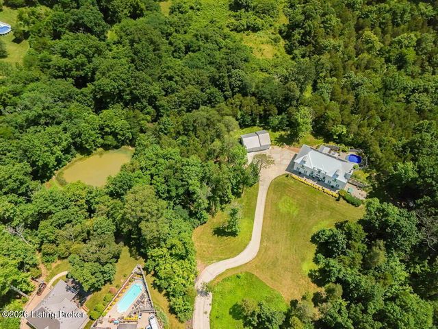 12800 Lamel Dr, Louisville, KY 40299