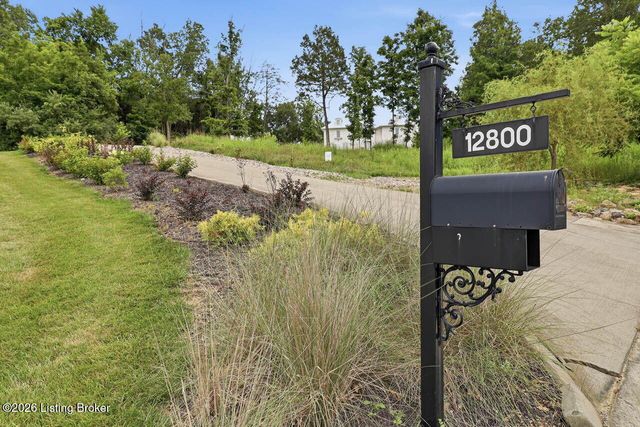 12800 Lamel Dr, Louisville, KY 40299