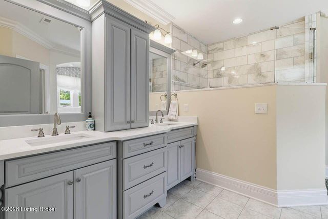 12800 Lamel Dr, Louisville, KY 40299