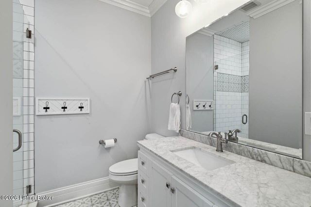 12800 Lamel Dr, Louisville, KY 40299