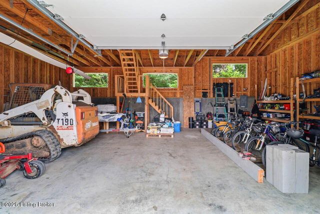 12800 Lamel Dr, Louisville, KY 40299