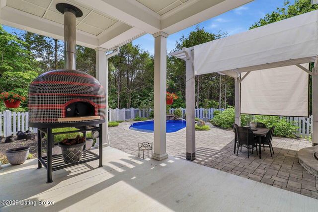 12800 Lamel Dr, Louisville, KY 40299