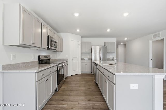4853 Abbington Oaks Way SE, Southport, NC 28461