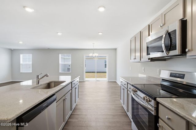 4853 Abbington Oaks Way SE, Southport, NC 28461