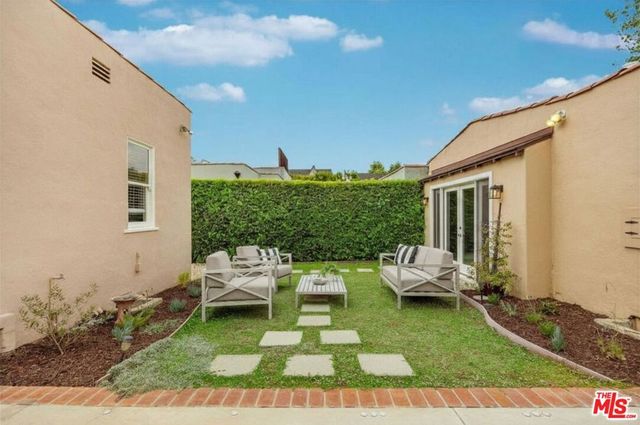 901 S Ogden Drive, Los Angeles, CA 90036