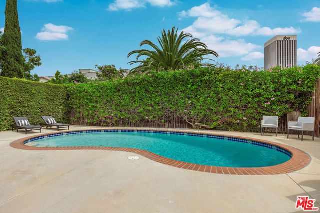 901 S Ogden Drive, Los Angeles, CA 90036