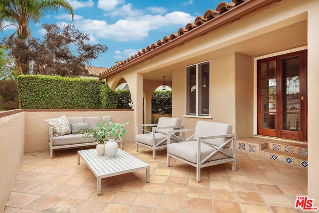 901 S Ogden Drive, Los Angeles, CA 90036
