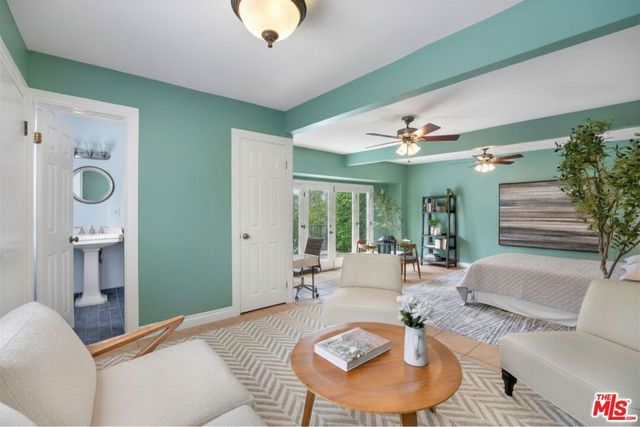 901 S Ogden Drive, Los Angeles, CA 90036