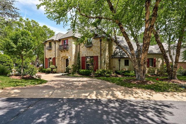 816 Crystal Creek Place, Edmond, OK 73034