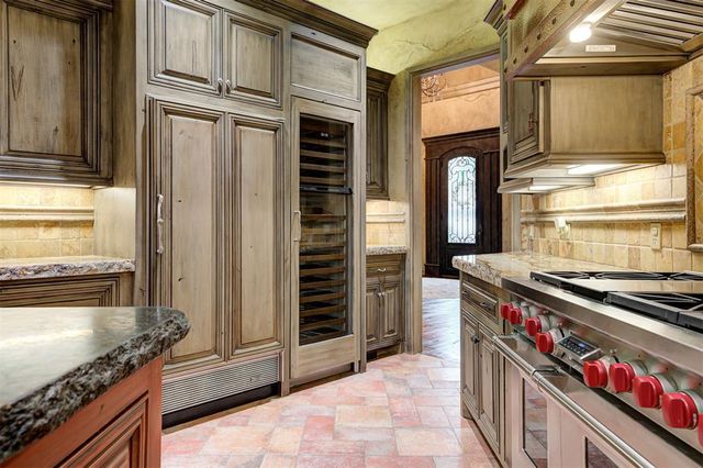 816 Crystal Creek Place, Edmond, OK 73034