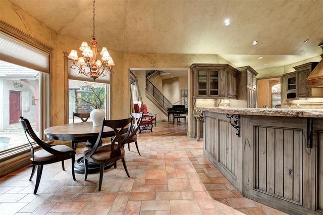 816 Crystal Creek Place, Edmond, OK 73034