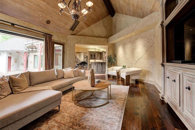 816 Crystal Creek Place, Edmond, OK 73034