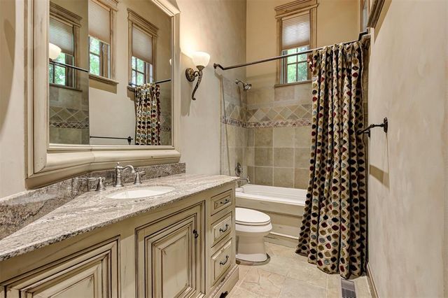 816 Crystal Creek Place, Edmond, OK 73034