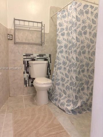 12890 NE Miami Ct, North Miami, FL 33161