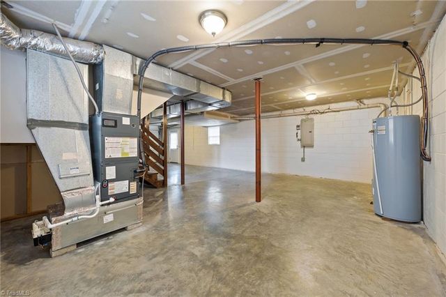 120 Rockwell Place Court, Tobaccoville, NC 27050