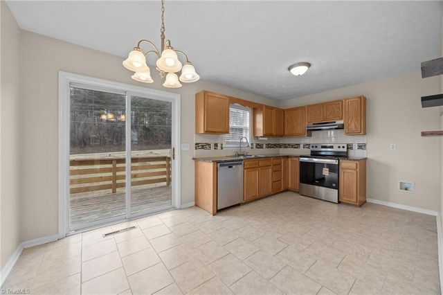 120 Rockwell Place Court, Tobaccoville, NC 27050