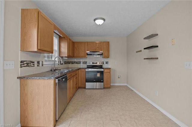 120 Rockwell Place Court, Tobaccoville, NC 27050