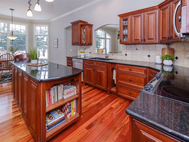 5939 Swallow Avenue, Kalamazoo, MI 49009