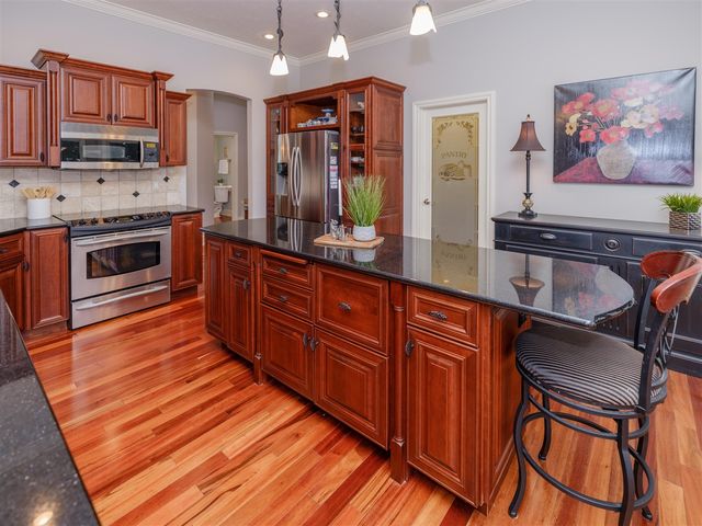 5939 Swallow Avenue, Kalamazoo, MI 49009