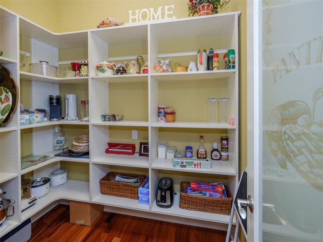 5939 Swallow Avenue, Kalamazoo, MI 49009