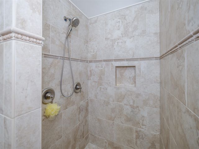 5939 Swallow Avenue, Kalamazoo, MI 49009