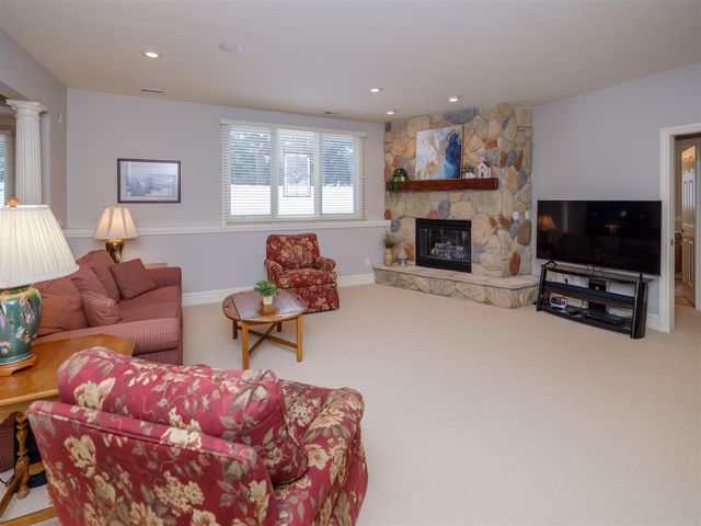 5939 Swallow Avenue, Kalamazoo, MI 49009