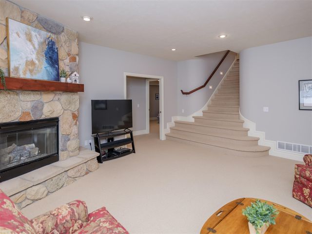 5939 Swallow Avenue, Kalamazoo, MI 49009