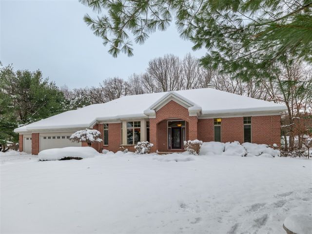 5939 Swallow Avenue, Kalamazoo, MI 49009