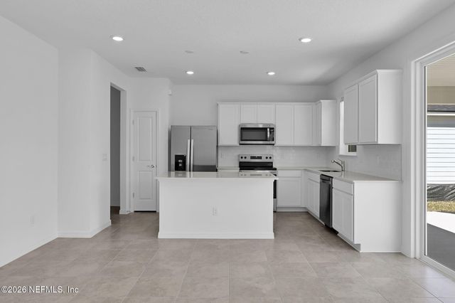 3600 AMERICANA Drive, Green Cove Springs, FL 32043