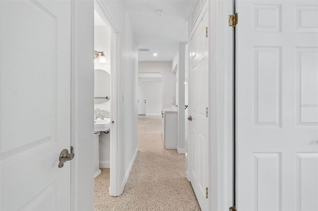 2700 43RD STREET N, St Petersburg, FL 33713