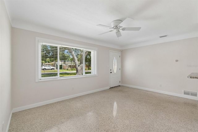 2700 43RD STREET N, St Petersburg, FL 33713