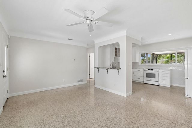 2700 43RD STREET N, St Petersburg, FL 33713