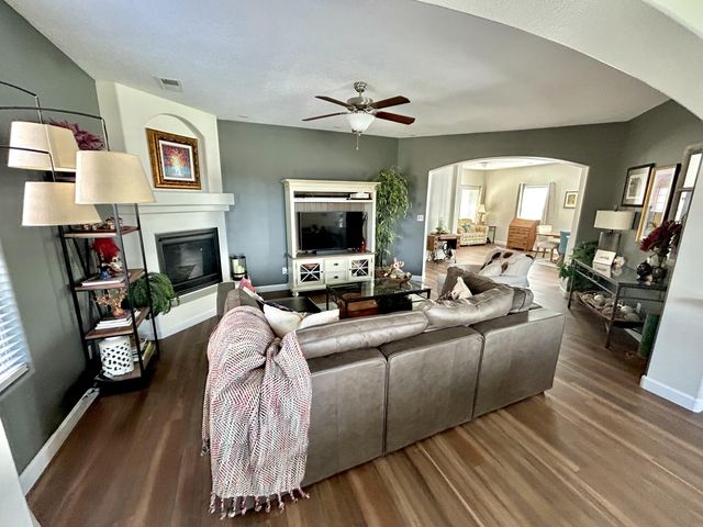 6220 Nacional Road NW, Albuquerque, NM 87114