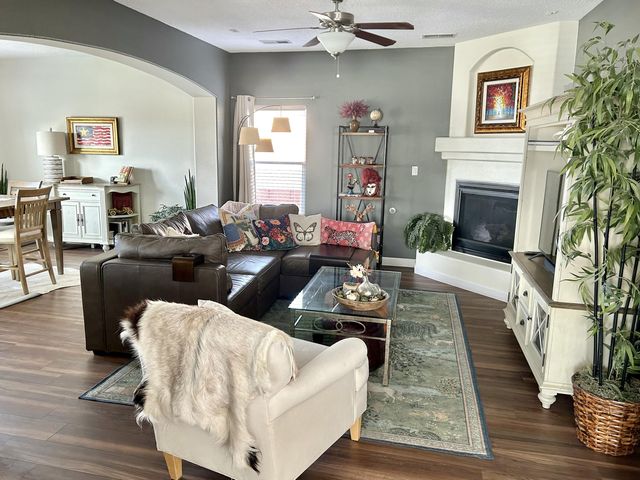 6220 Nacional Road NW, Albuquerque, NM 87114