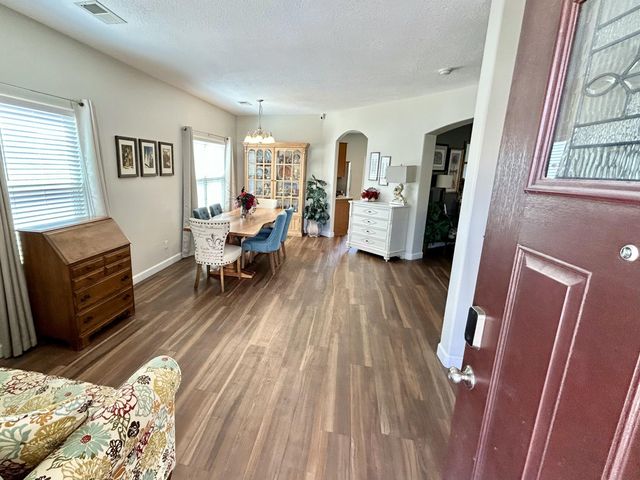 6220 Nacional Road NW, Albuquerque, NM 87114