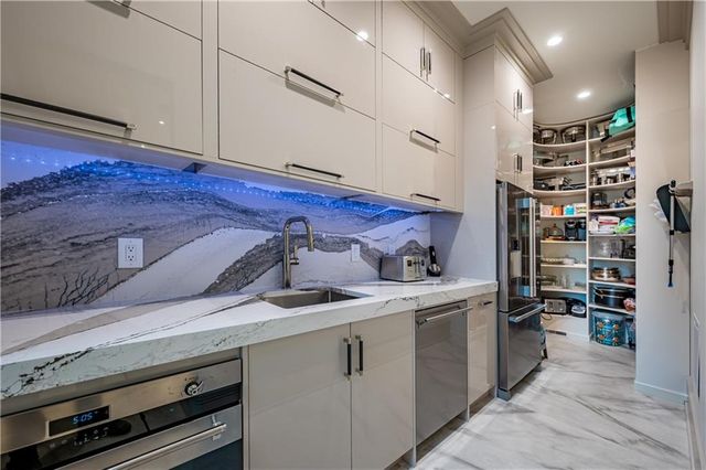 1090 Kingston Drive, Sandy Springs, GA 30342
