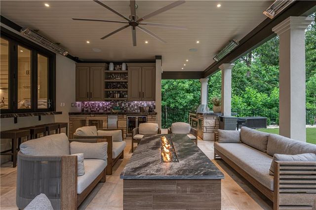 1090 Kingston Drive, Sandy Springs, GA 30342